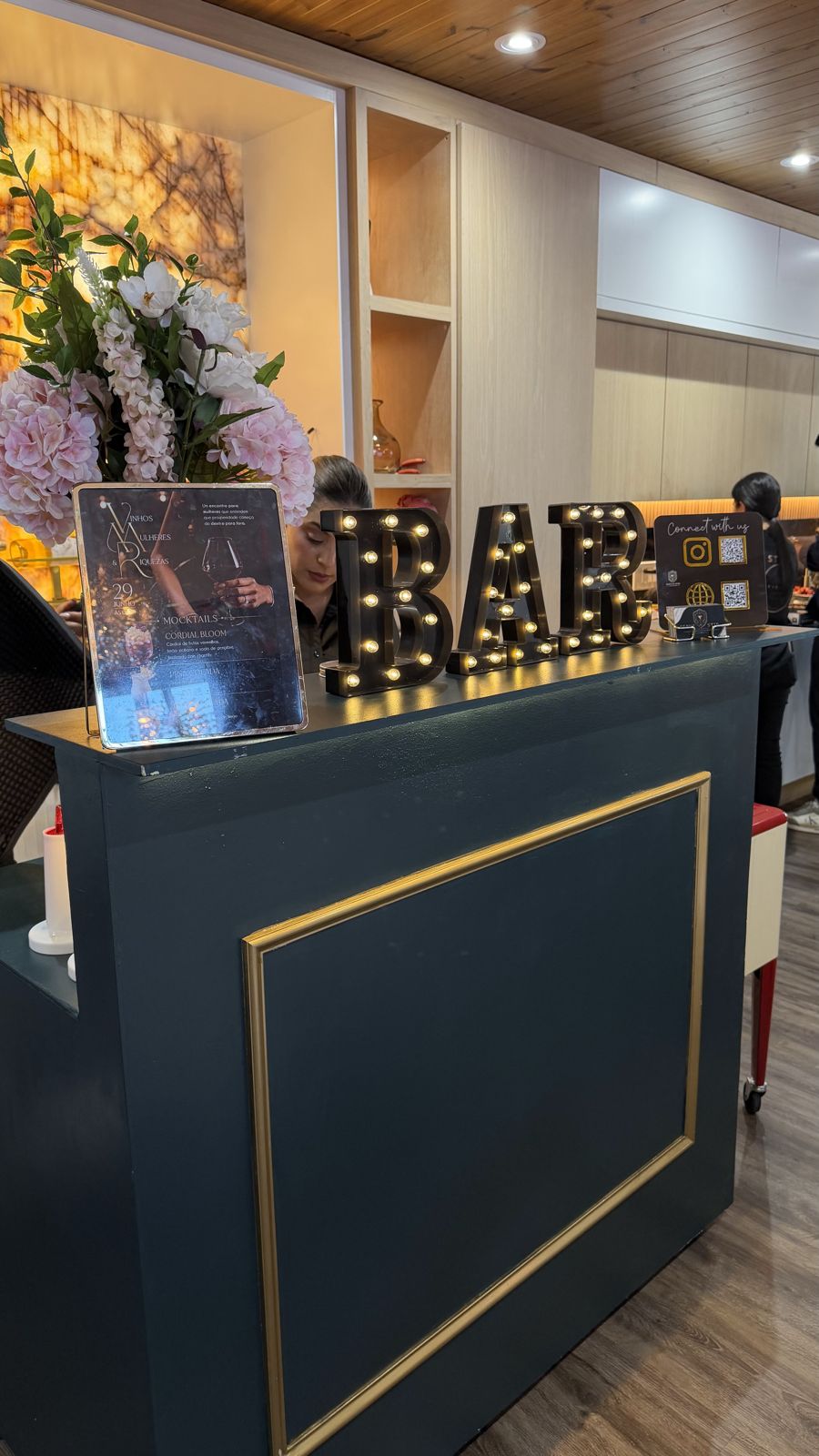 The bar, ready for guests